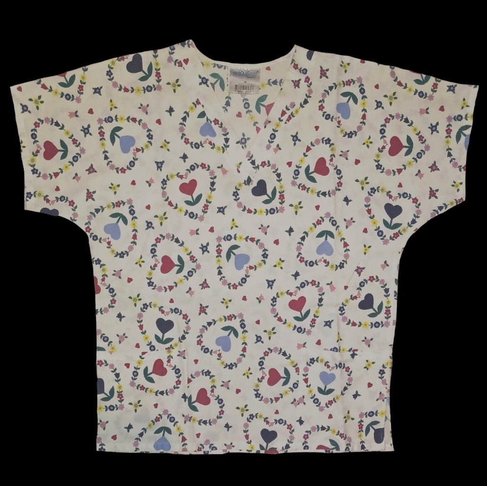 💵 Country Floral Hearts Scrub Top by Fundamentals by White Swan